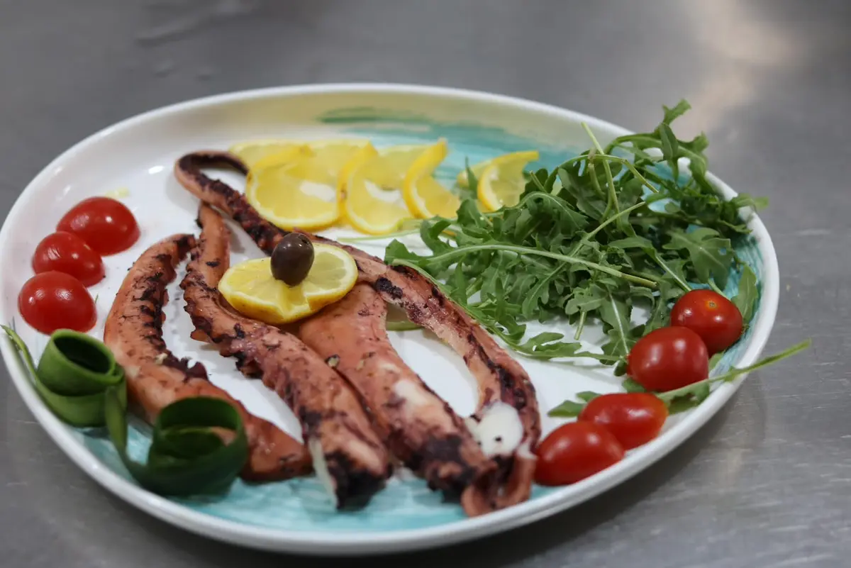 Fresh grilled seafood platter